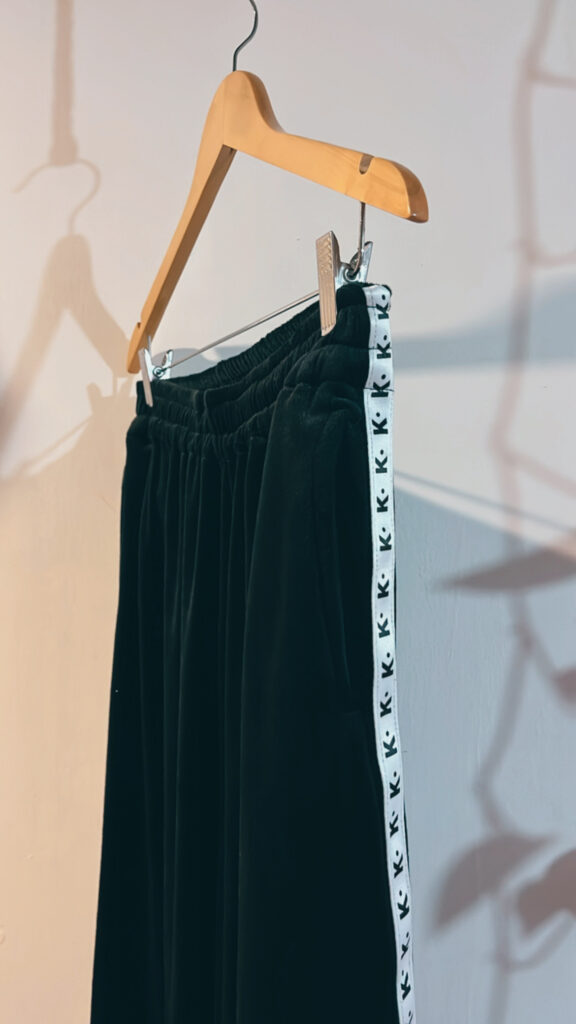 Pantalón track KA negro