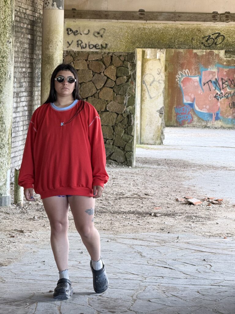 Buzo Lago rojo