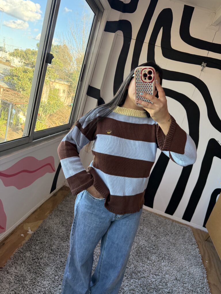 Buzo tejido choco/celeste